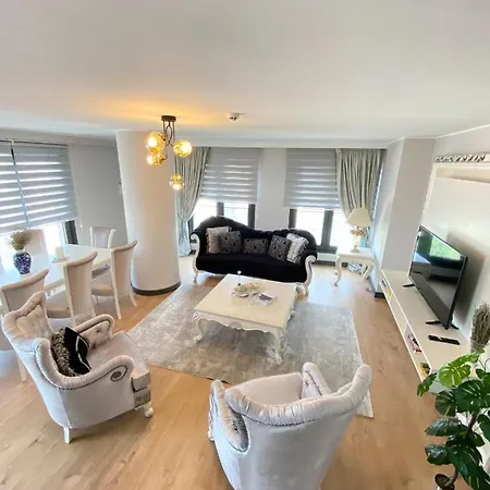 Luxury Duplex With Terrace By Siena